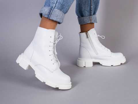 Ботинки женские кожаные белого цвета на шнурках и с замком зимние - ESKAshop
